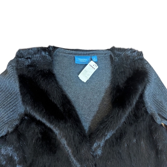 New Faux Fur Cardigan Vera Wang Black/Gray Button Wool Blend  Size XL - Picture 2 of 10